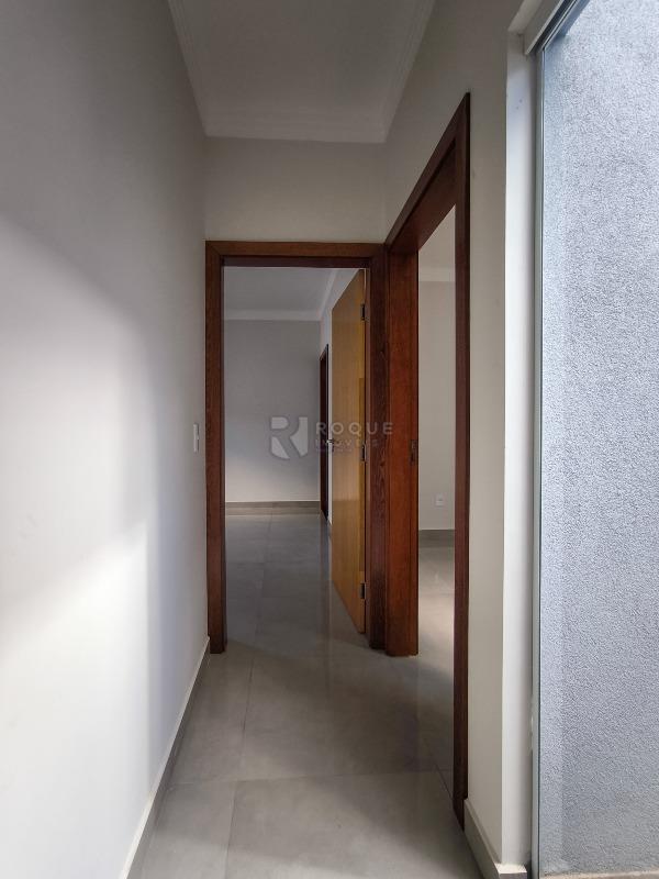 Casa Residencial à venda no bairro Jardim São Paulo: CORREDOR INTERNO