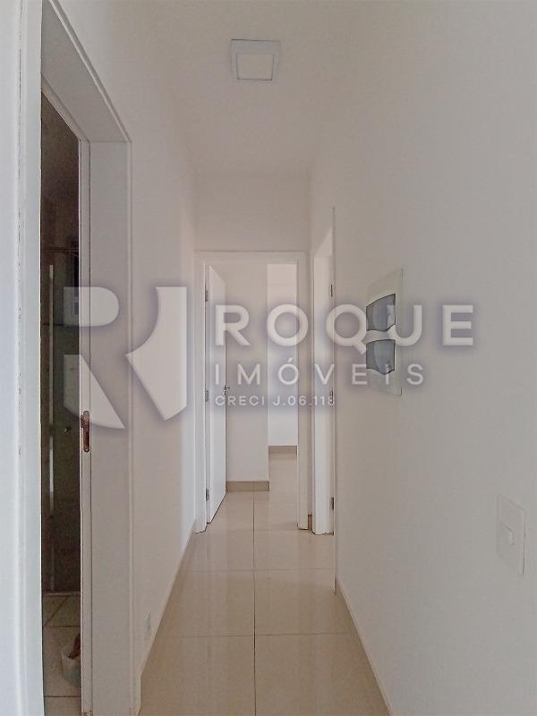 Apartamento à venda no bairro Chácaras Antonieta: Hall