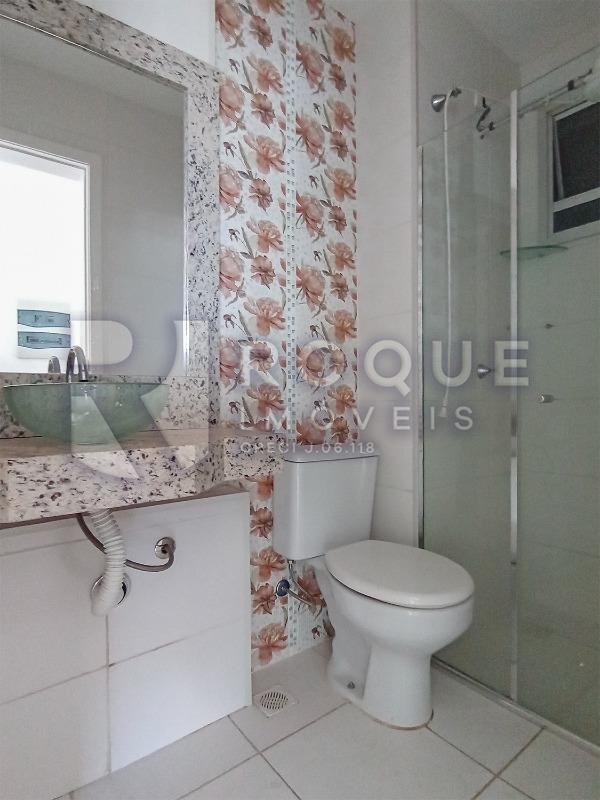 Apartamento à venda no bairro Chácaras Antonieta: WC social 