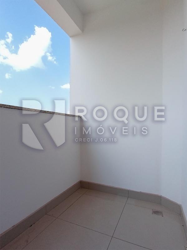 Apartamento à venda no bairro Chácaras Antonieta: Sacada 