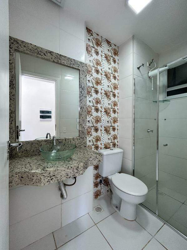 Apartamento à venda no bairro Chácaras Antonieta: WC Social