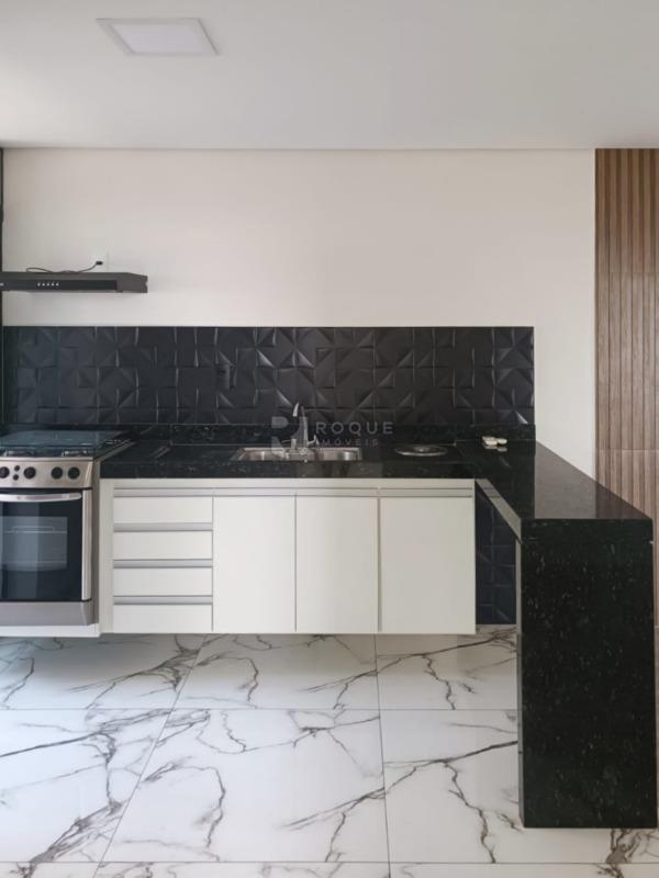 Apartamento à venda no bairro Jardim Trevo: Cozinha