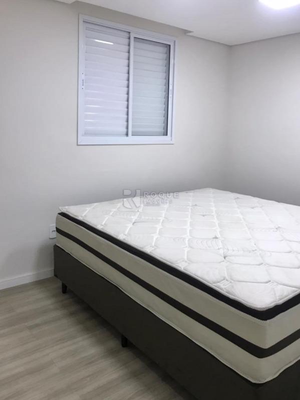 Apartamento à venda no bairro Jardim Trevo: Dormitório 2 Suíte