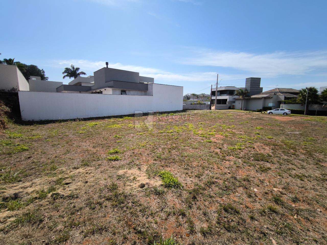 Terreno em condomínio à venda no bairro Residencial Ilha de Bali: 