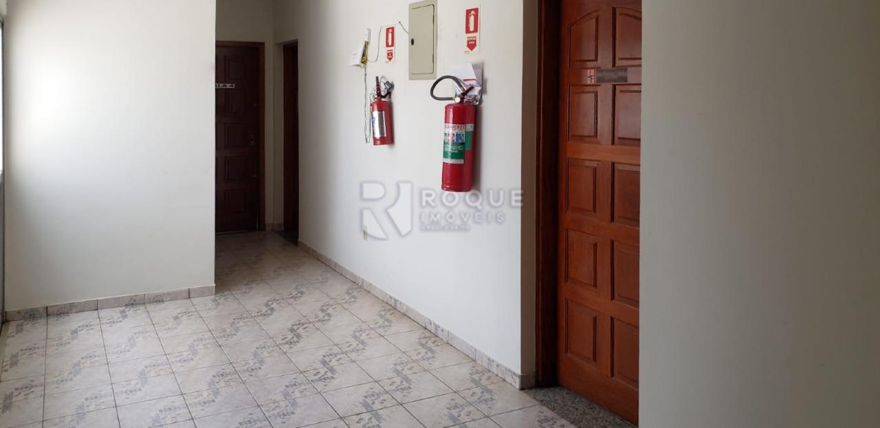 Salas/Conjuntos para aluguel no bairro Vila Esteves: Hall das Salas