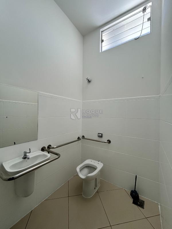 Salas/Conjuntos para aluguel no bairro Vila São João: WC social 1