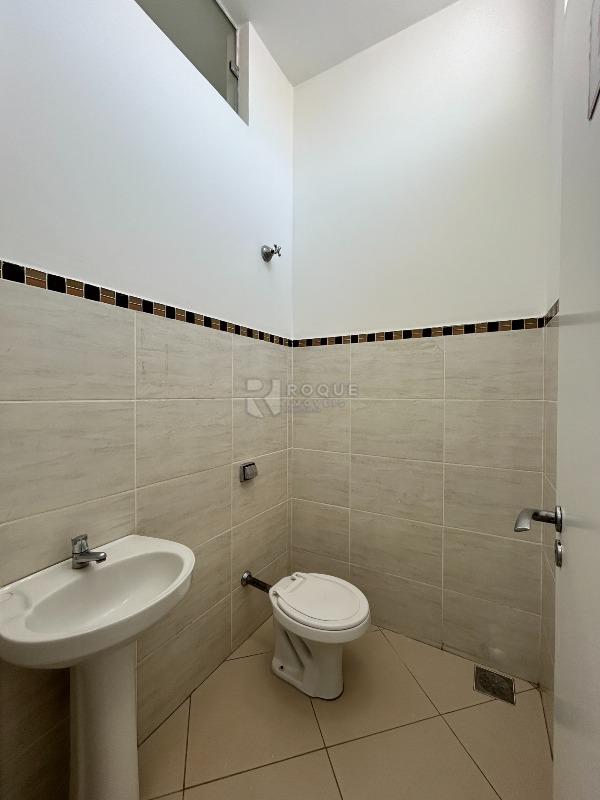 Salas/Conjuntos para aluguel no bairro Vila São João: WC social 4