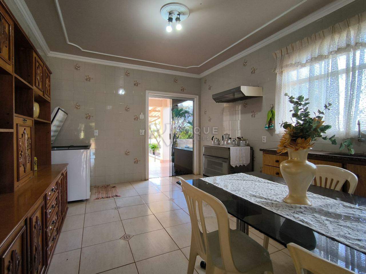 Chácara à venda no bairro Bairro do Pinhal: COZINHA