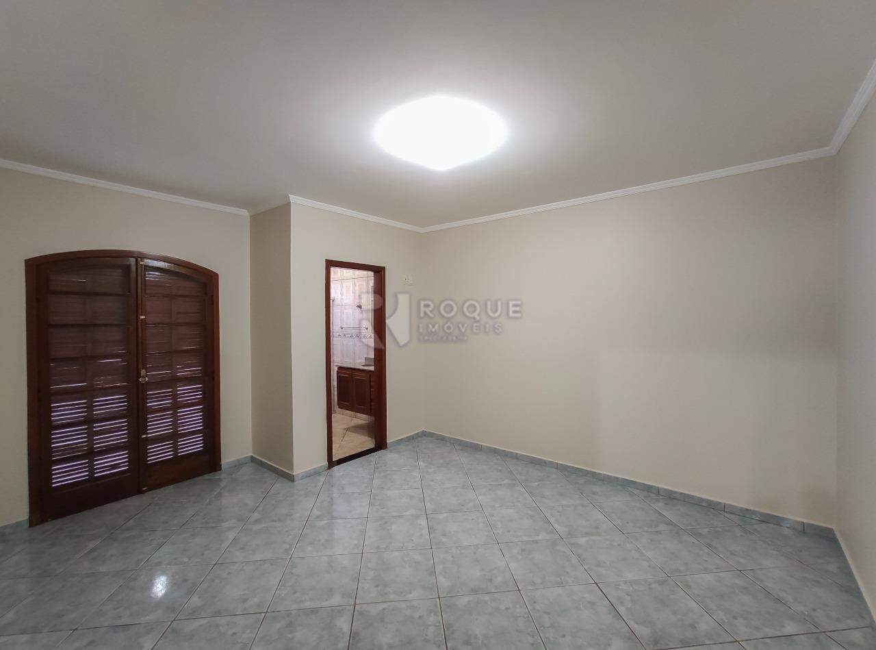 Casa Residencial para aluguel no bairro Jardim Campo Belo: Dormitório 2 suíte