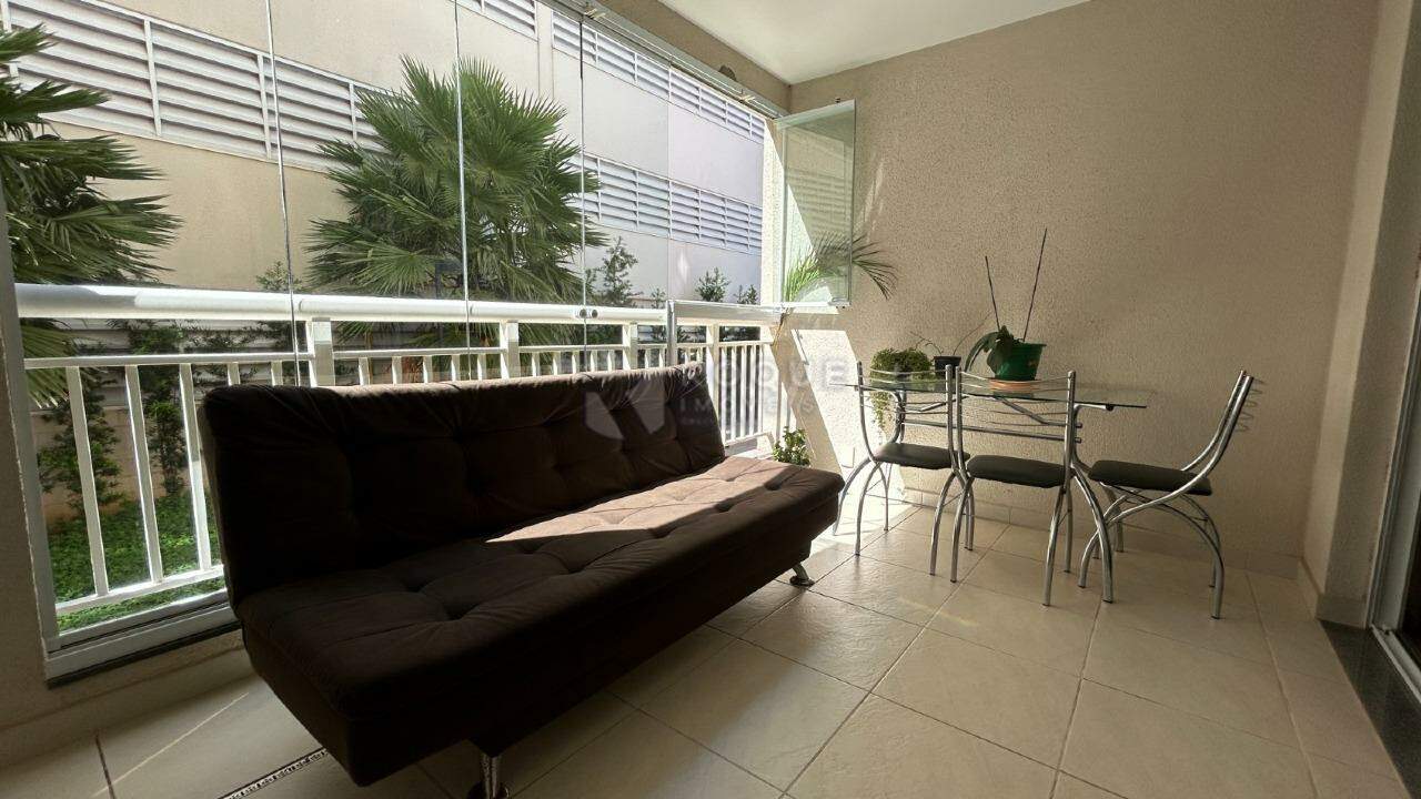 Apartamento à venda no bairro Vila Santa Rosália: 