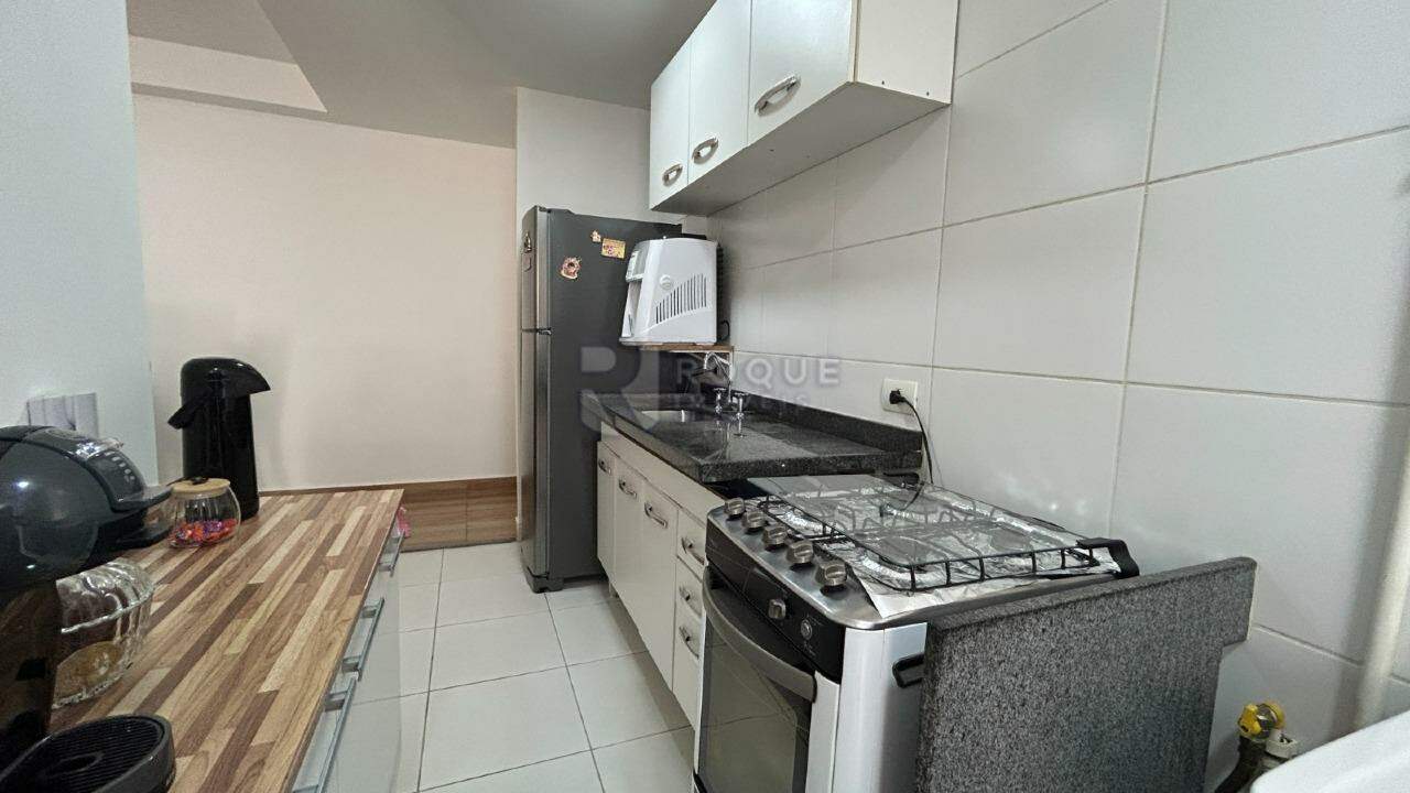 Apartamento à venda no bairro Vila Santa Rosália: 