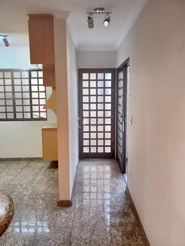 Casa Residencial para aluguel no bairro Vila Agostinho Francisco de Assis: Hall de acesso Lavanderia