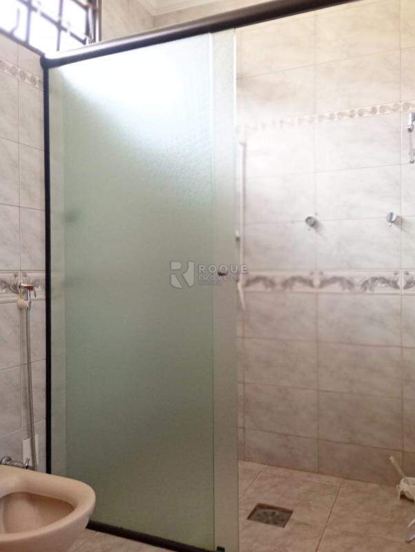 Casa Residencial para aluguel no bairro Vila Agostinho Francisco de Assis: WC Suíte