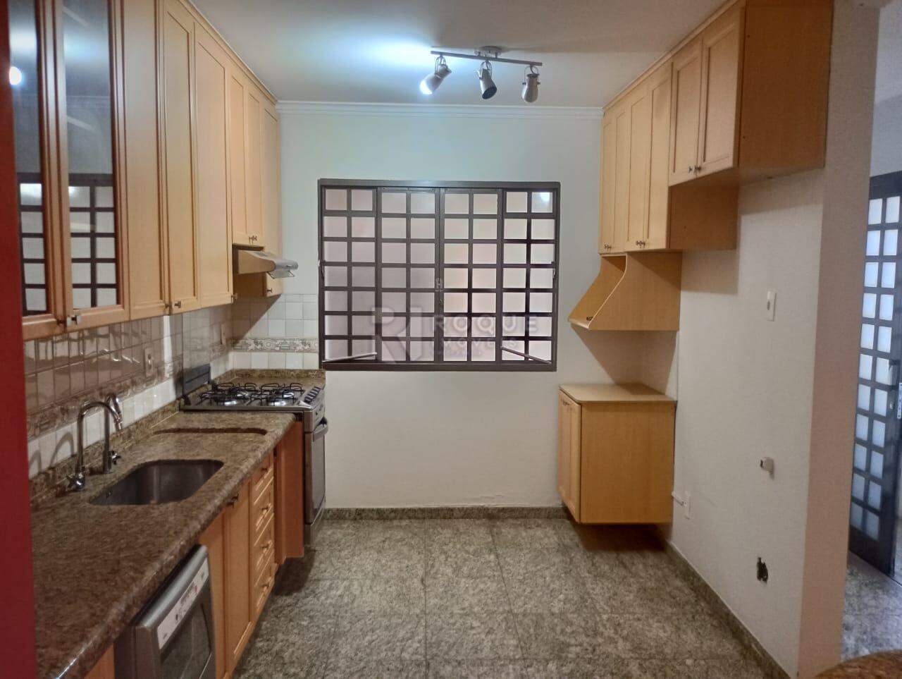 Casa Residencial para aluguel no bairro Vila Agostinho Francisco de Assis: Cozinha