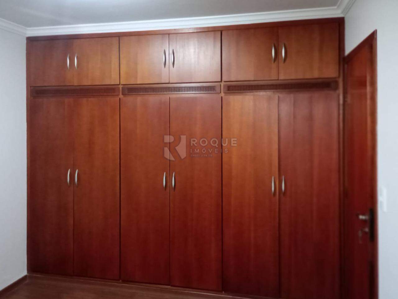 Casa Residencial para aluguel no bairro Vila Agostinho Francisco de Assis: Dormitório 4 Suíte