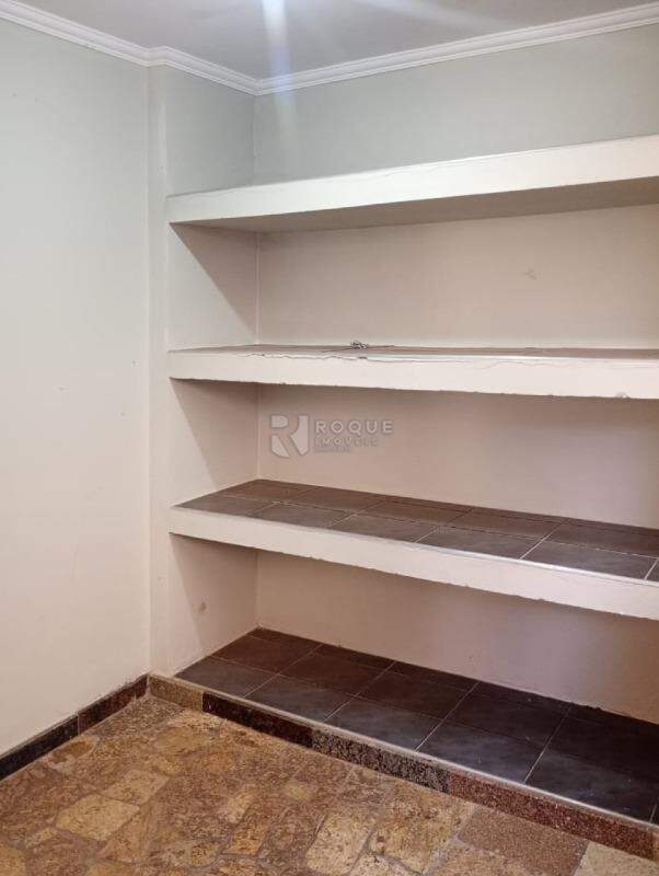 Casa Residencial para aluguel no bairro Vila Agostinho Francisco de Assis: Despensa