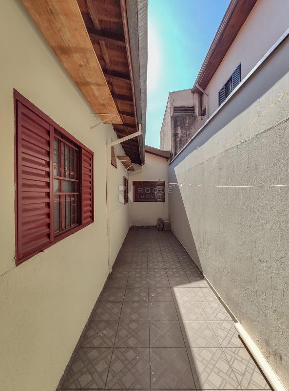 Casa Residencial à venda no bairro Jardim Adélia Cavicchia Grotta: Corredor