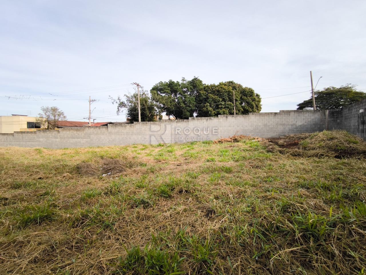 Terreno à venda no bairro Jardim Morro Branco: 