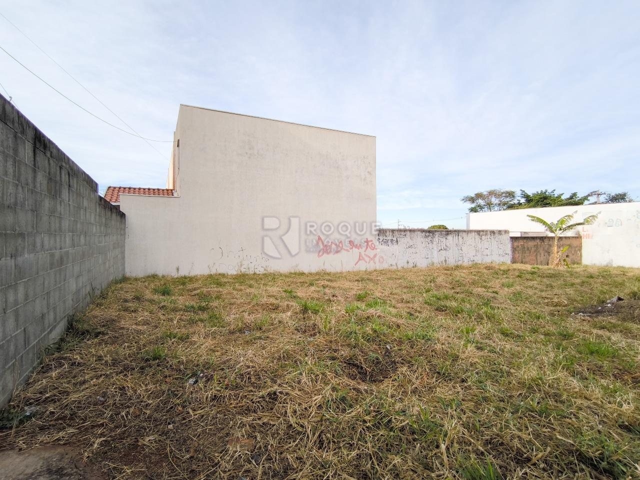 Terreno à venda no bairro Jardim Morro Branco: 