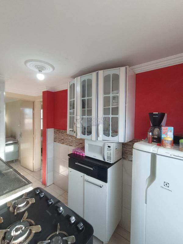 Apartamento à venda no bairro Jardim Olga Veroni: Cozinha