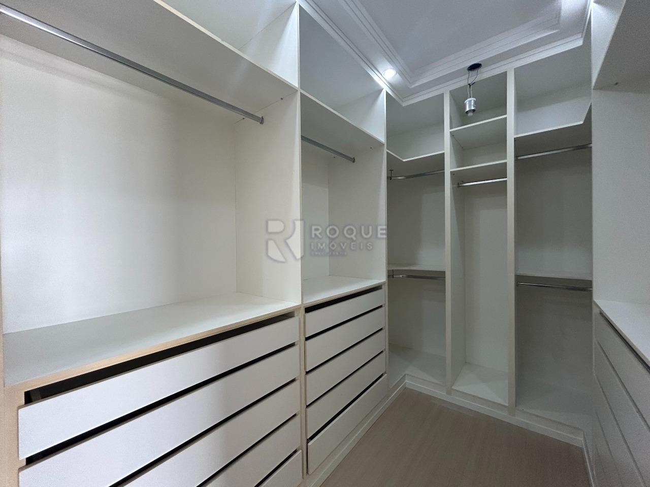 Casa em condomínio à venda no bairro Jardim Terras de Santa Elisa: 