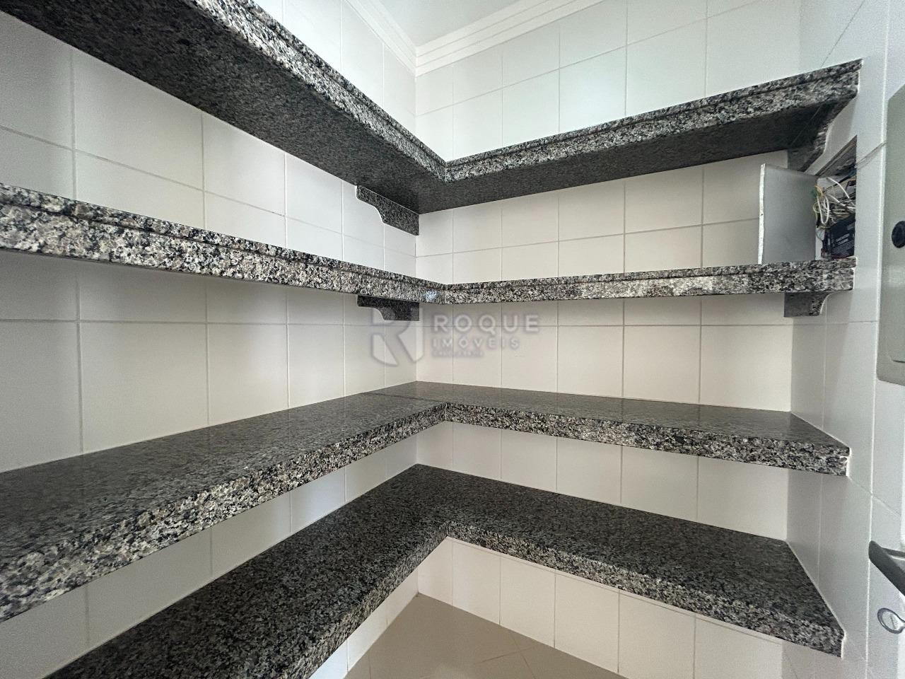 Casa em condomínio à venda no bairro Jardim Terras de Santa Elisa: 