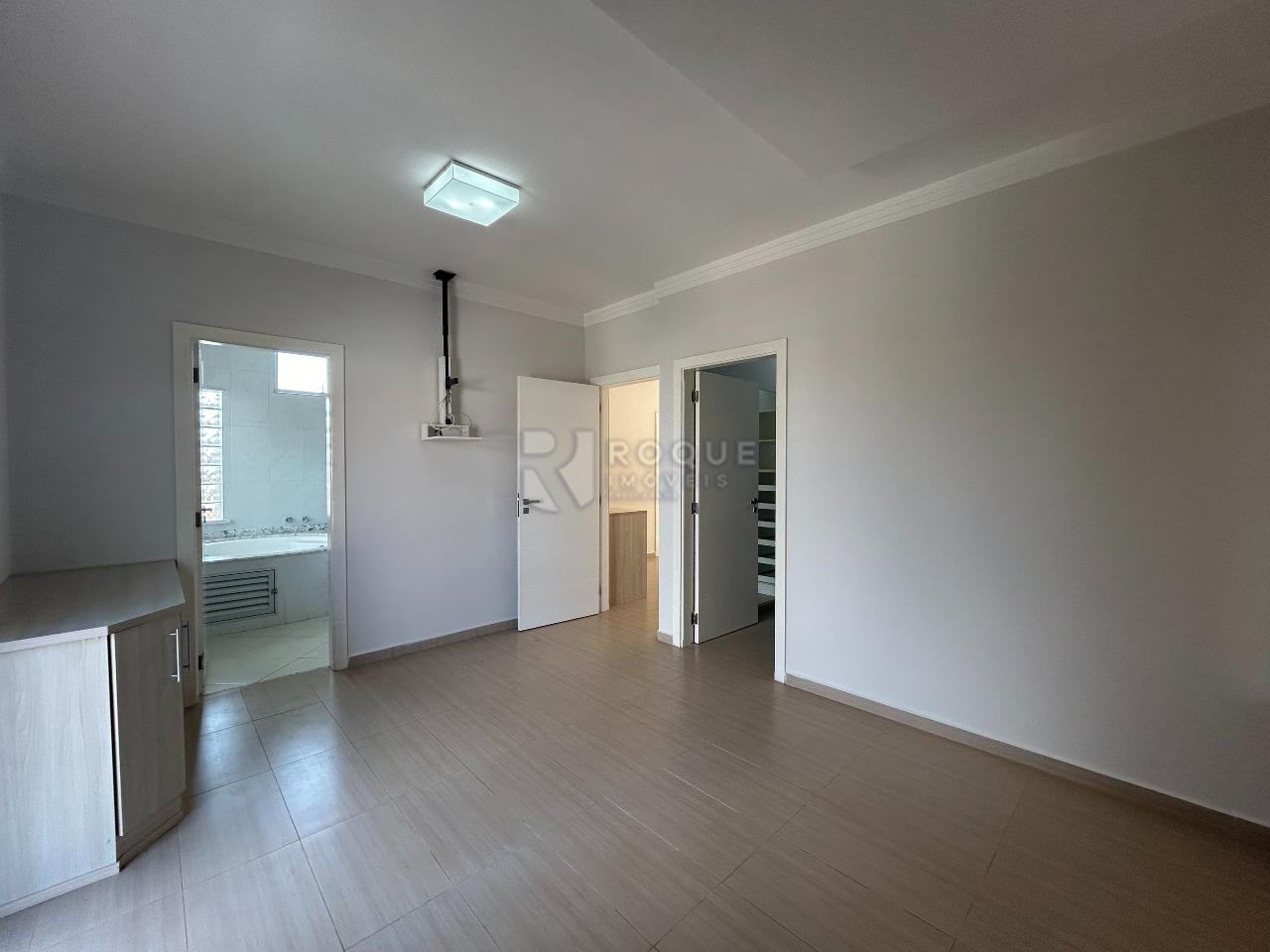 Casa em condomínio à venda no bairro Jardim Terras de Santa Elisa: 