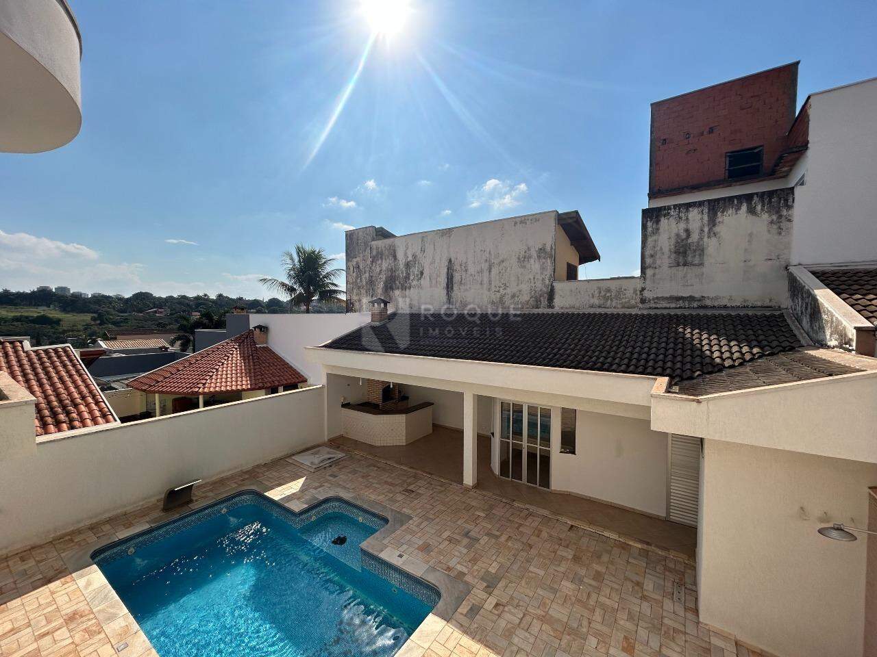 Casa em condomínio à venda no bairro Jardim Terras de Santa Elisa: 