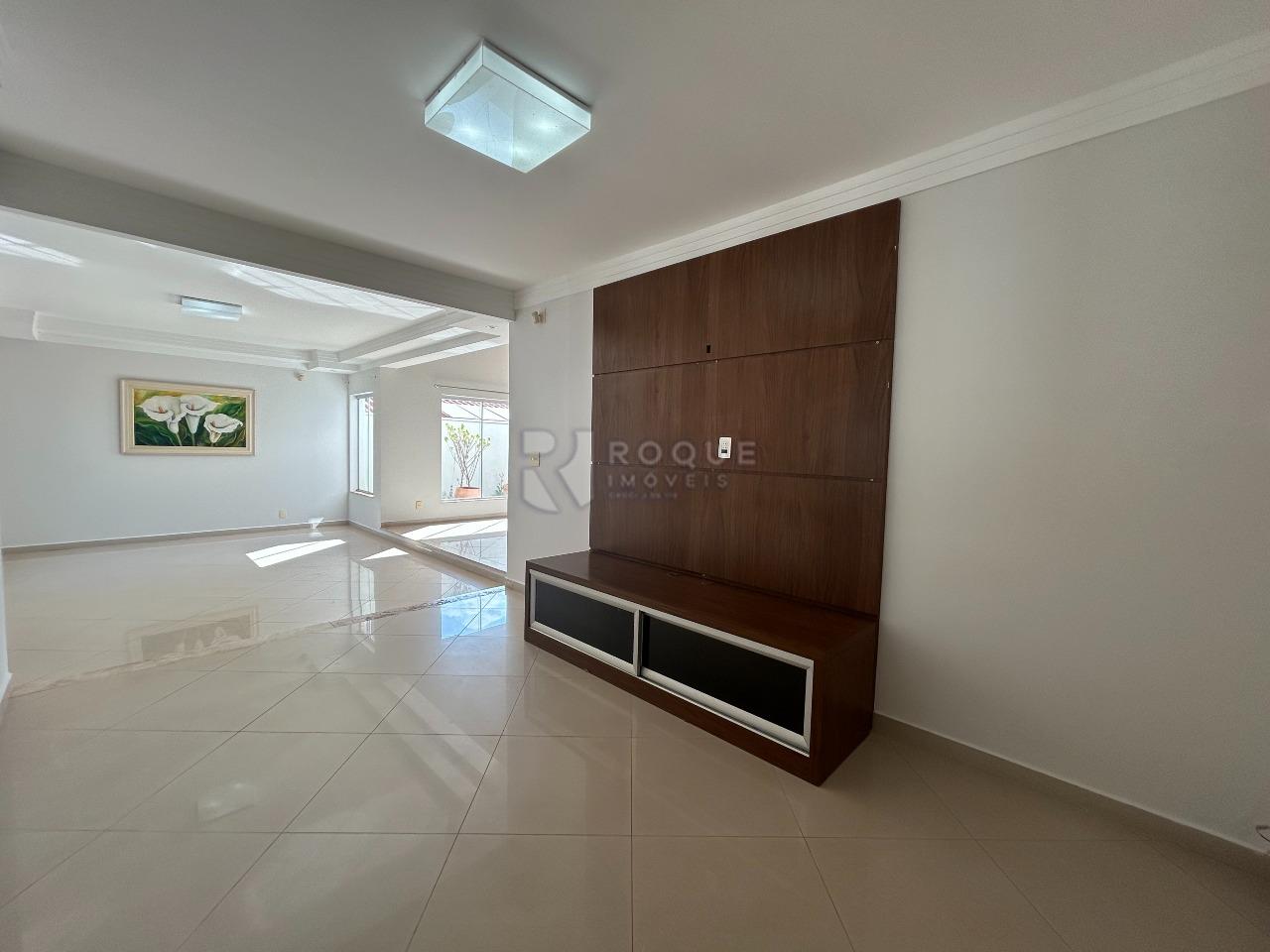 Casa em condomínio à venda no bairro Jardim Terras de Santa Elisa: 