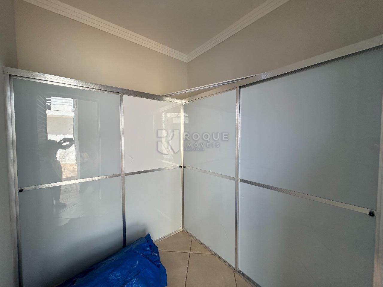 Casa em condomínio à venda no bairro Jardim Terras de Santa Elisa: 