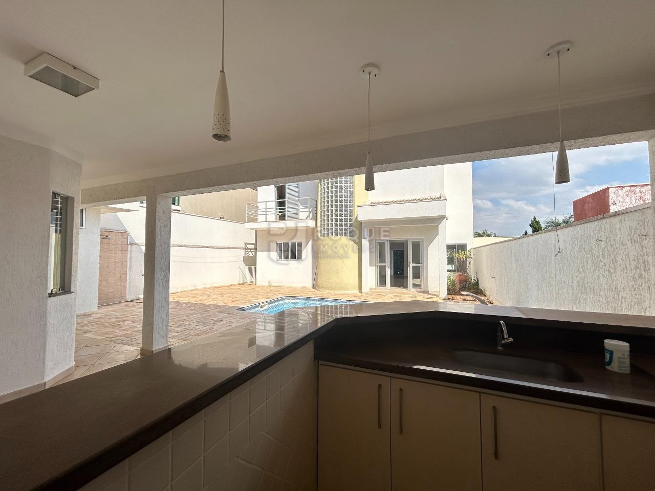 Casa em condomínio à venda no bairro Jardim Terras de Santa Elisa: 