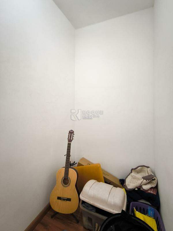 Casa Residencial à venda no bairro Jardim Ouro Verde: CLOSET SUÍTE 1