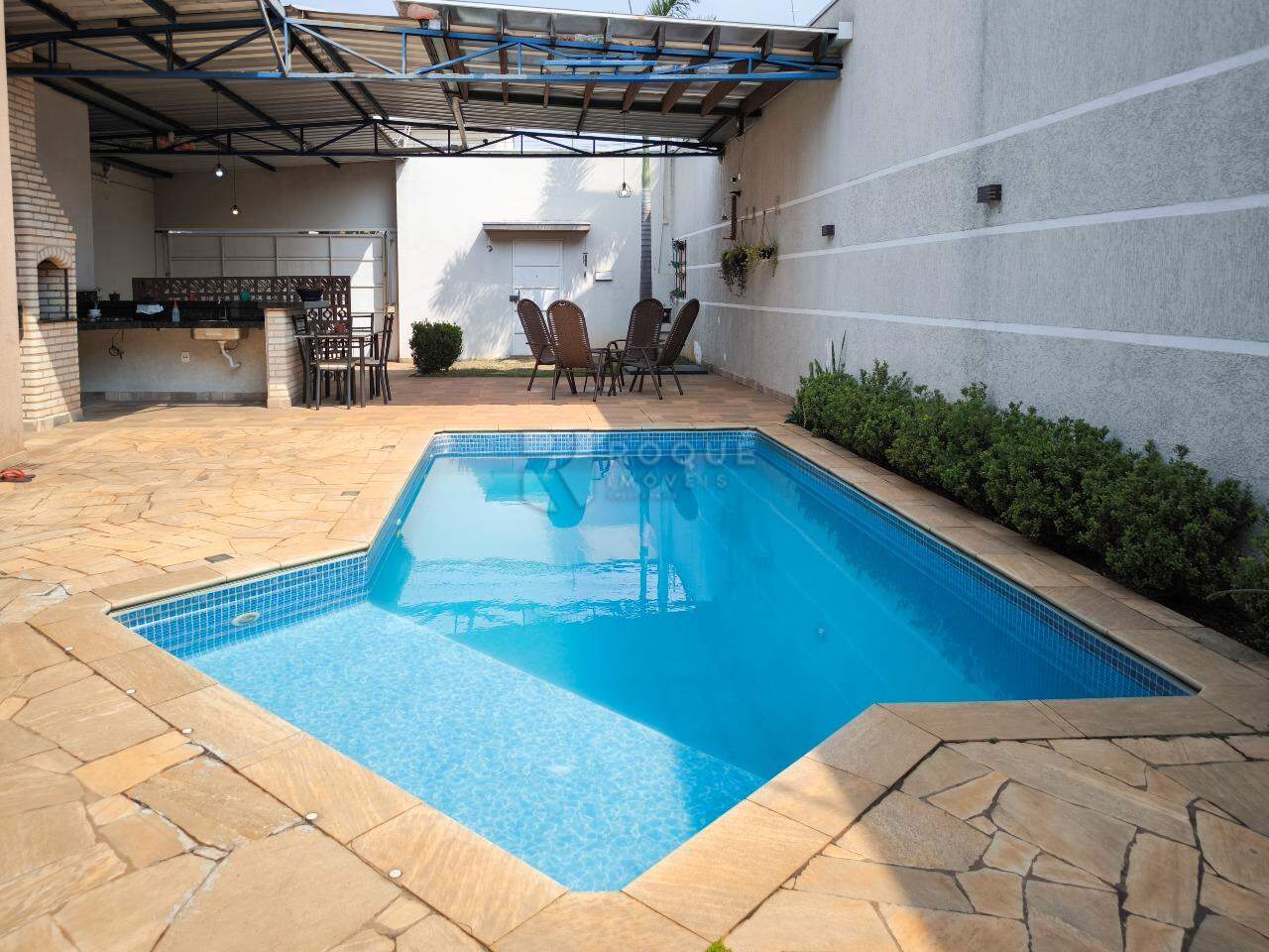 Casa Residencial à venda no bairro Jardim Ouro Verde: PISCINA