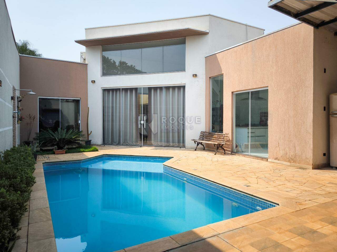 Casa Residencial à venda no bairro Jardim Ouro Verde: ÁREA EXTERNA