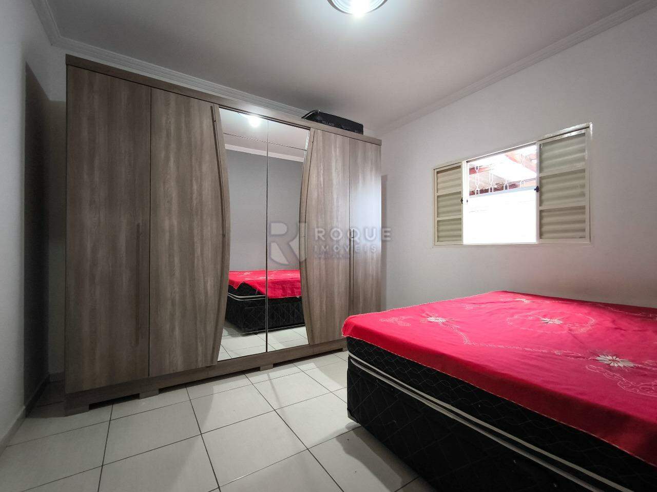 Casa Residencial à venda no bairro Jardim Residencial Guimarães: DORMITÓRIO 1