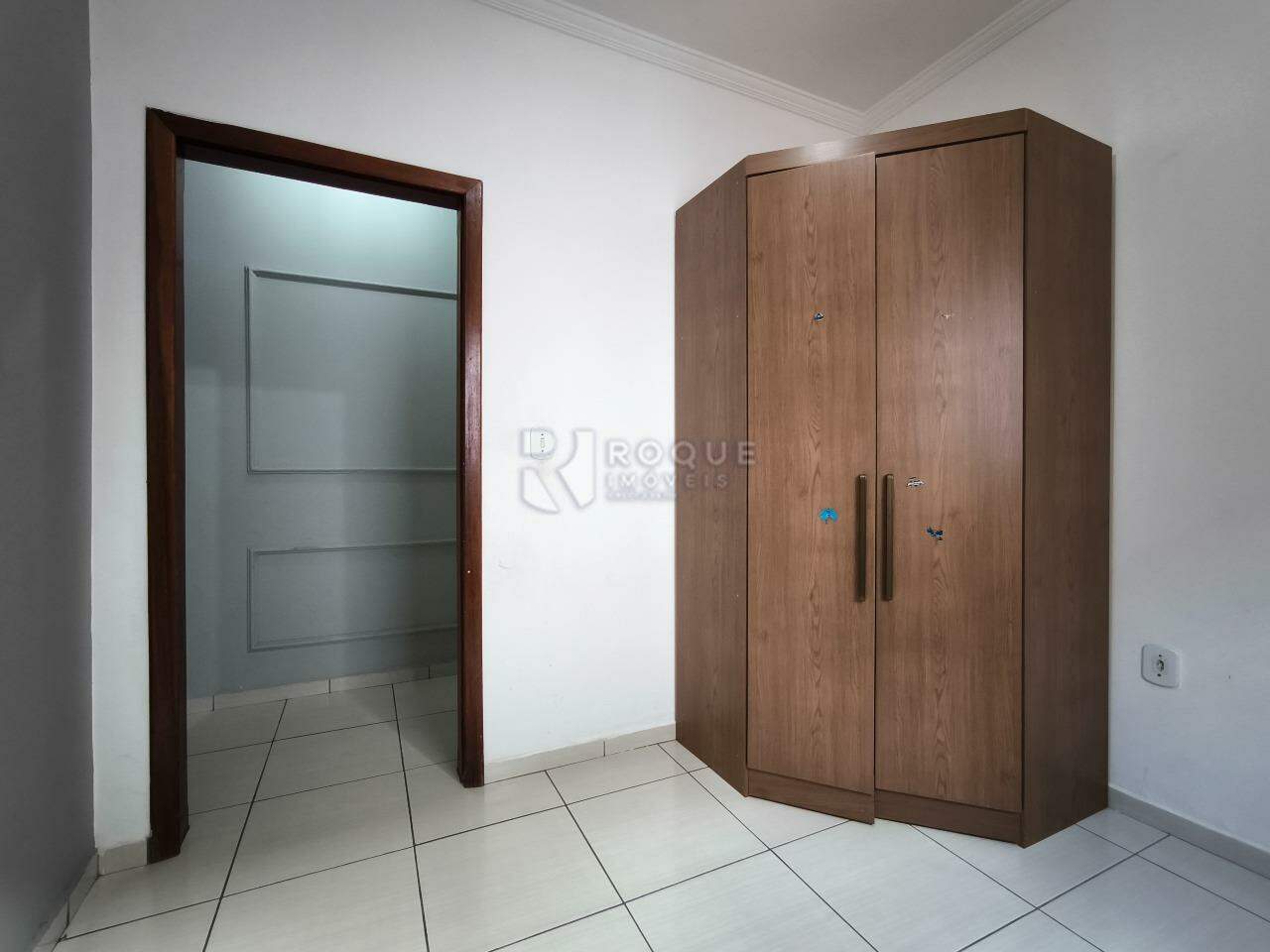 Casa Residencial à venda no bairro Jardim Residencial Guimarães: DORMITÓRIO 2