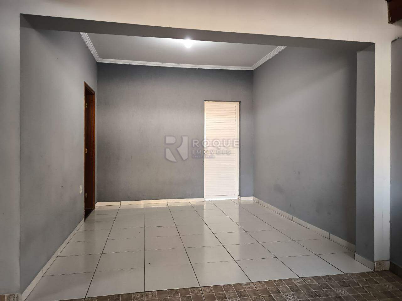 Casa Residencial à venda no bairro Jardim Residencial Guimarães: GARAGEM