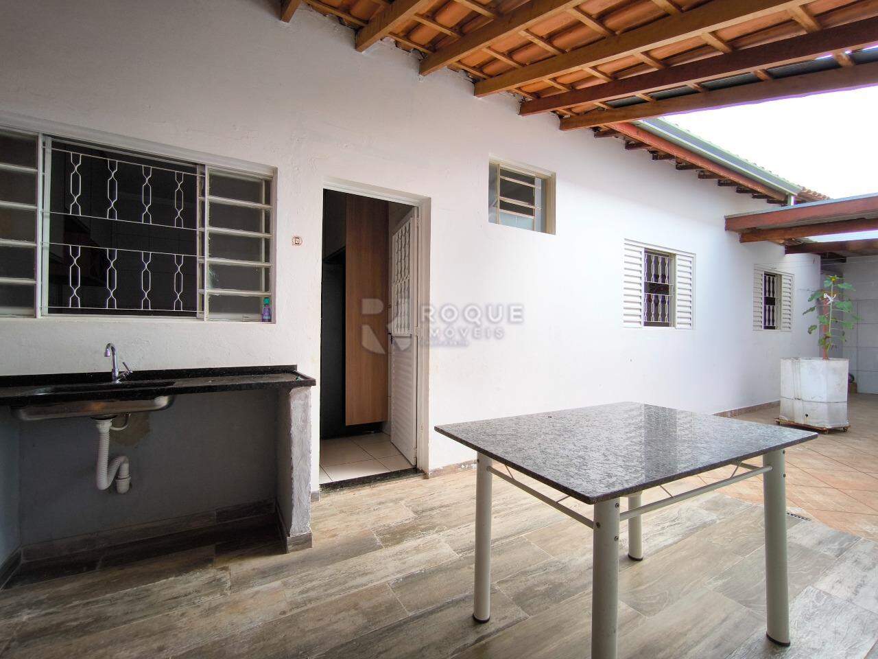 Casa Residencial à venda no bairro Jardim Residencial Guimarães: RANCHO