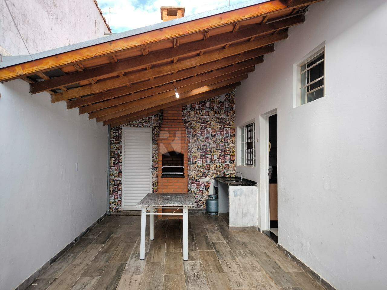 Casa Residencial à venda no bairro Jardim Residencial Guimarães: RANCHO