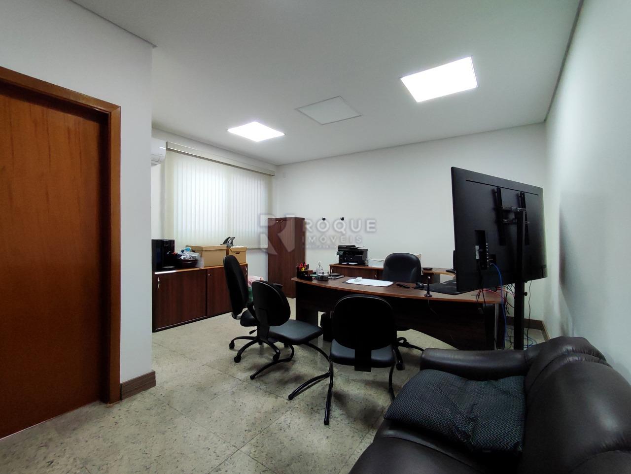 Casa Comercial para aluguel no bairro Centro: SALA 3