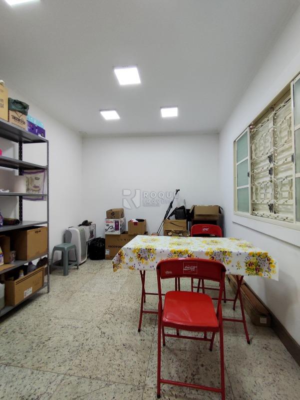 Casa Comercial para aluguel no bairro Centro: SALA DA EDÍCULA