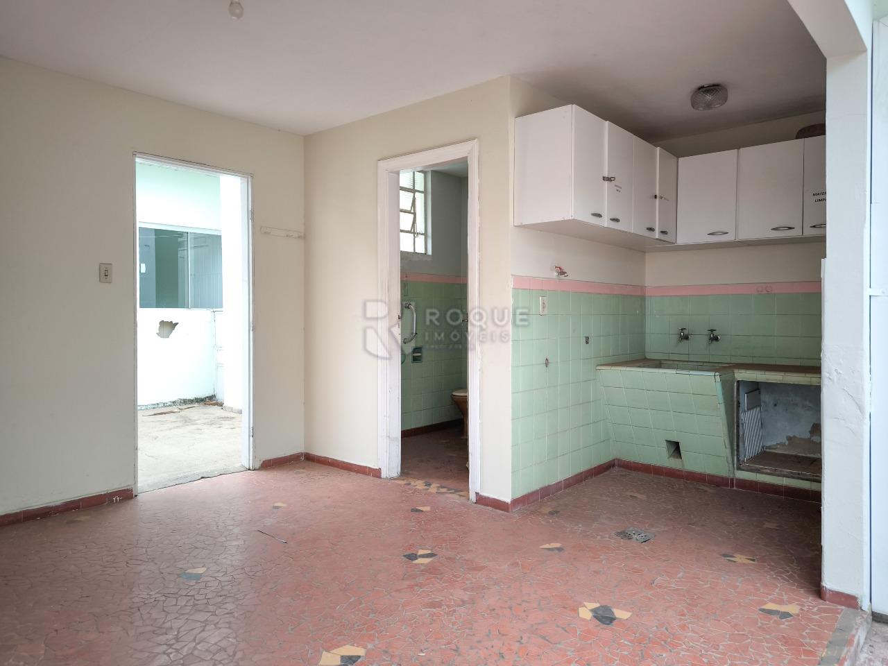 Casa Residencial à venda no bairro Vila Claudia: ÁREA DE SERVIÇO