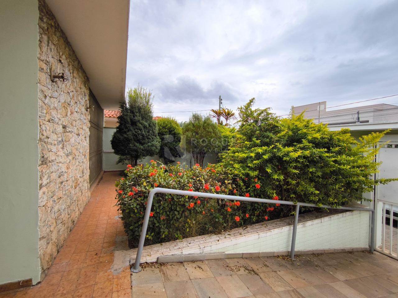 Casa Residencial à venda no bairro Vila Claudia: JARDIM