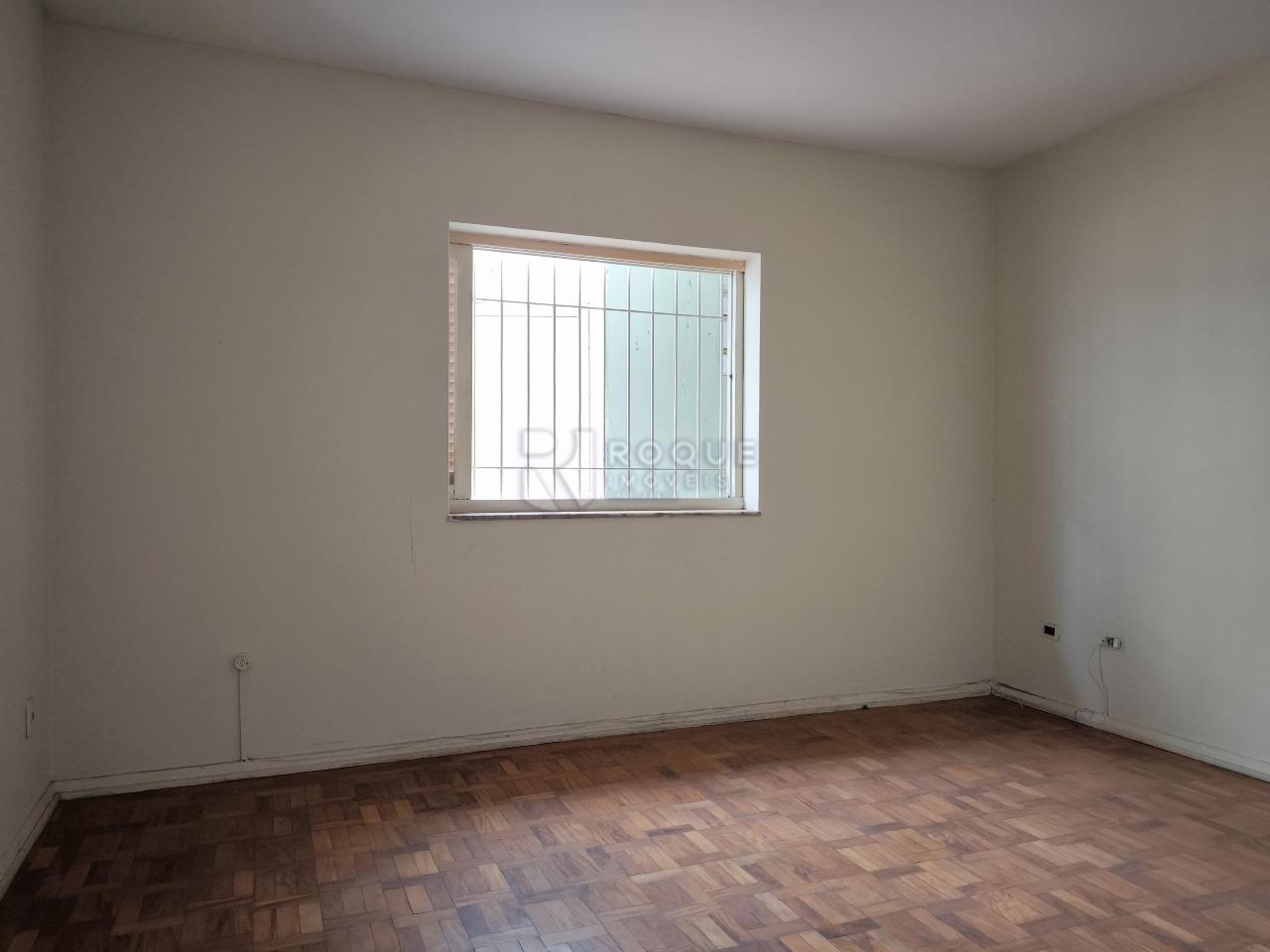 Casa Residencial à venda no bairro Vila Claudia: SUÍTE