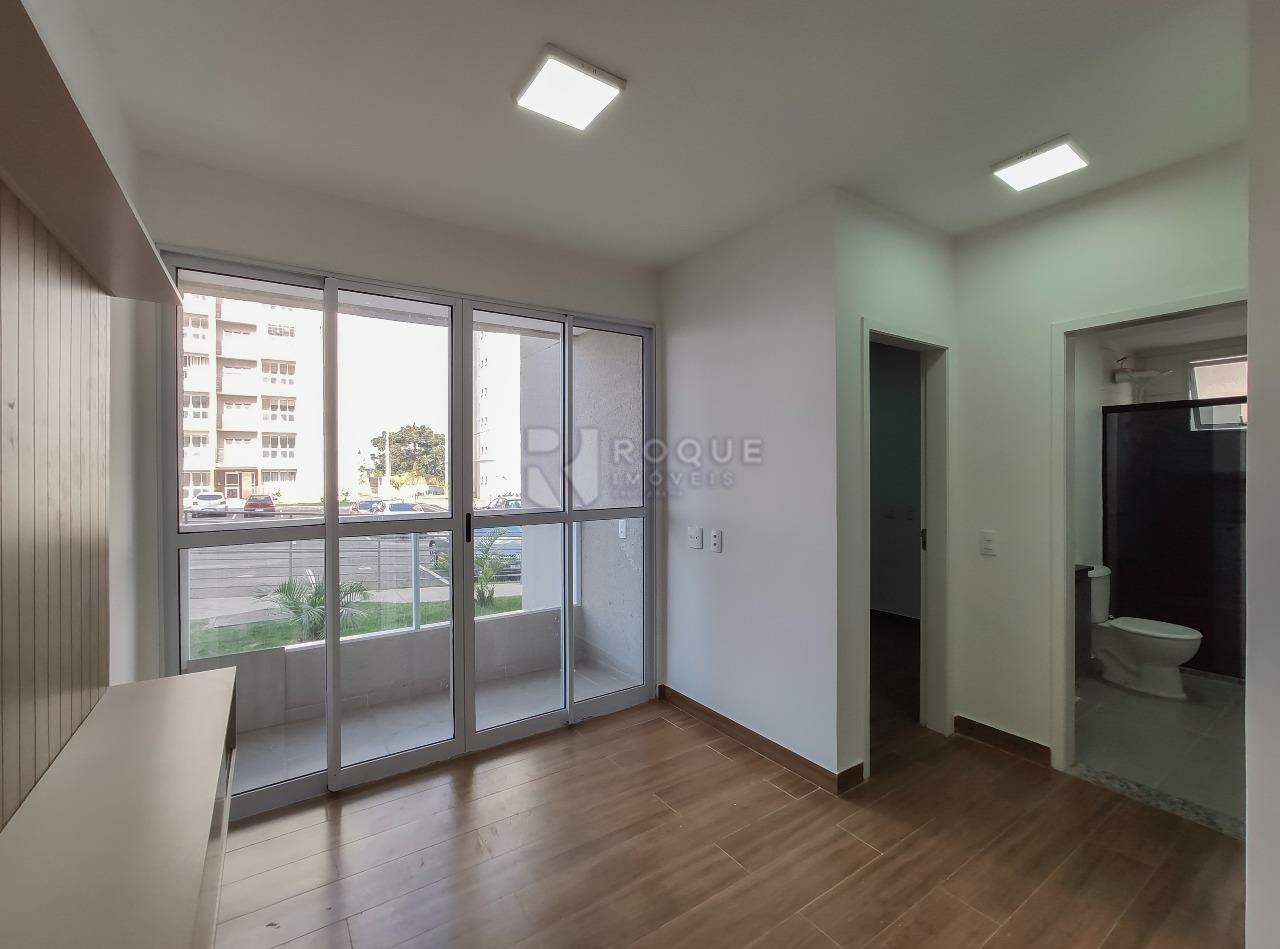 Apartamento para aluguel no bairro Vale das Esmeraldas: Sala 