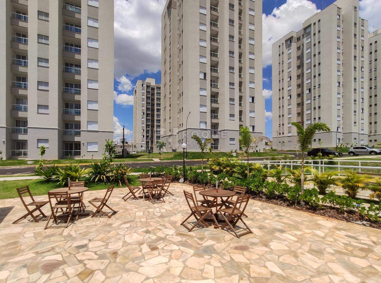 Apartamento para aluguel no bairro Vale das Esmeraldas: Área do condomínio 
