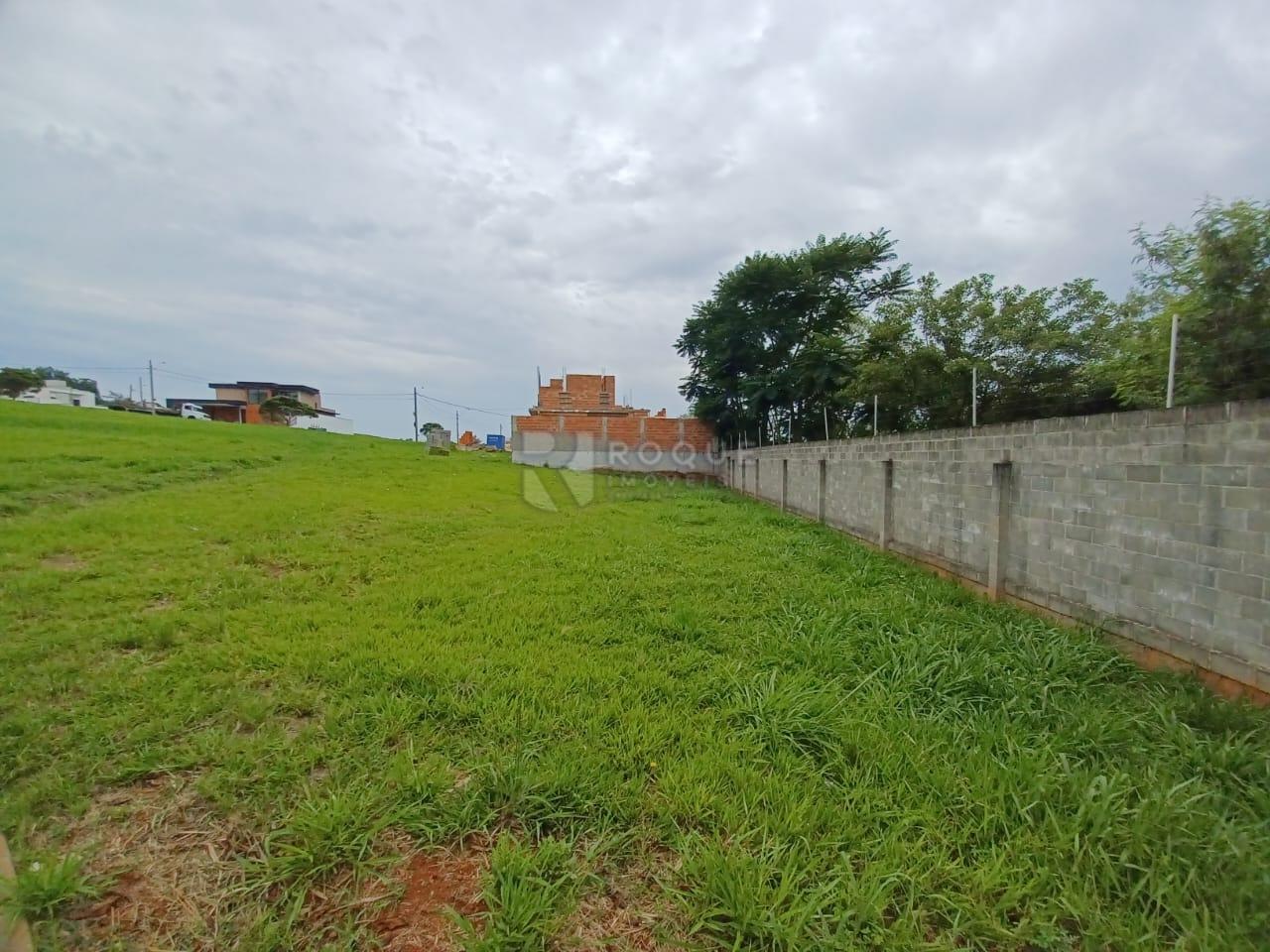 Terreno em condomínio à venda no bairro Residencial Florisa: 