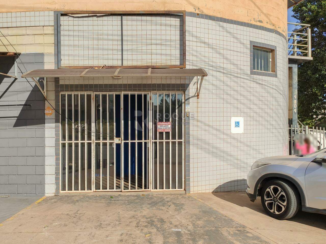 Salas/Conjuntos para aluguel no bairro Jardim Caieira: Fachada 