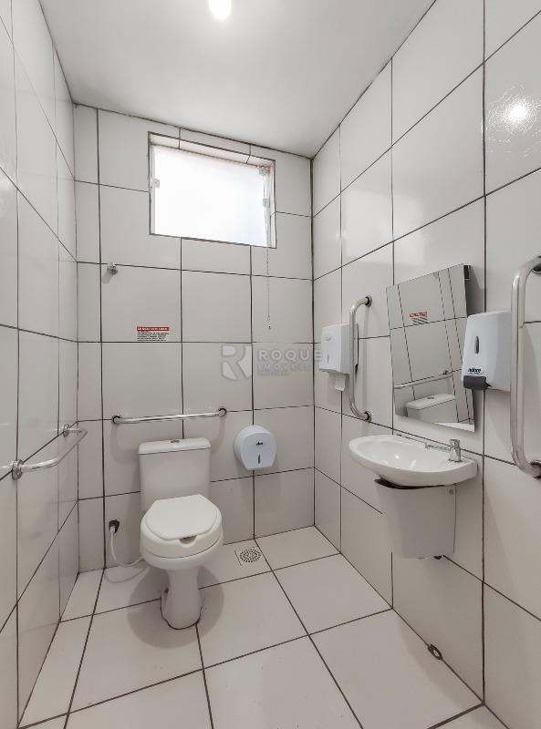 Salas/Conjuntos para aluguel no bairro Jardim Caieira: WC social 2