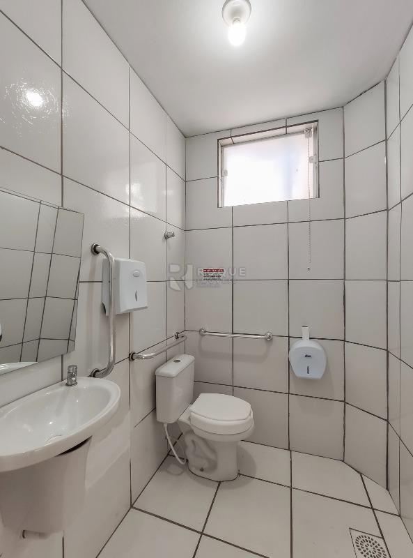 Salas/Conjuntos para aluguel no bairro Jardim Caieira: WC social 1